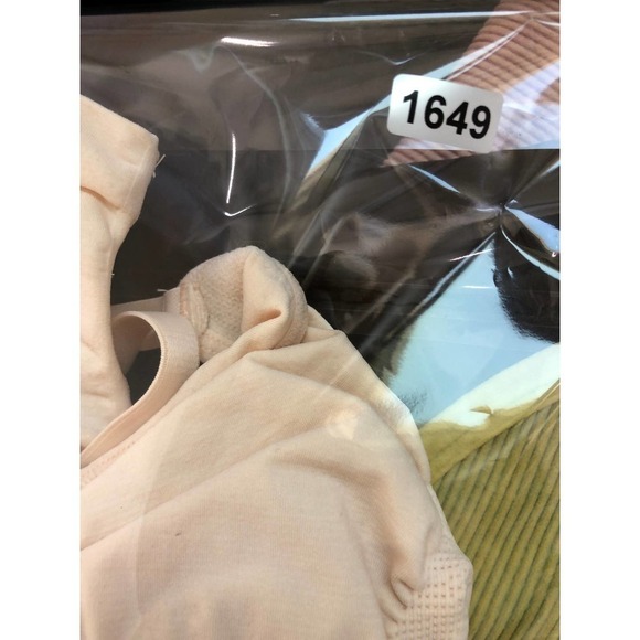 SKIMS  Seamless Sculpt Bodysuit in CLAY Small/Medium NWOT - Picture 10 of 11